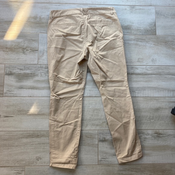 Old Navy women’s pants khaki mid rise skinny everyday pant size 12 - Picture 5 of 7